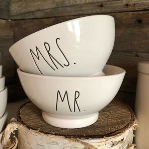 Rae Dunn Mr. Mrs. bowls